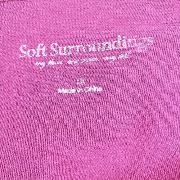 Soft Surroundings Long Sleeve Keyhole Detail Berry Top 1X - Picture 4 of 4